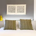 Olarias 2 Bedroom Perfect To Share Near The Castle Apartman