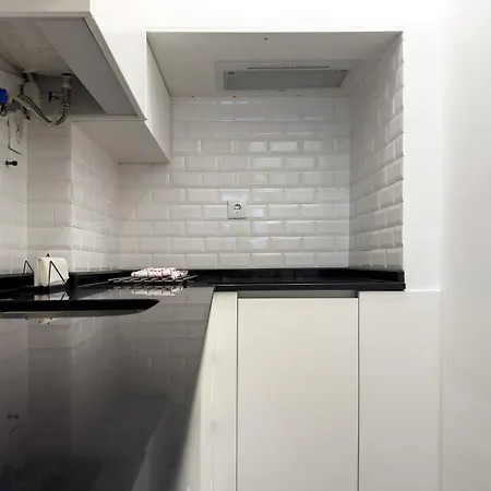 Olarias 2 Bedroom Perfect To Share Near The Castle 리스본