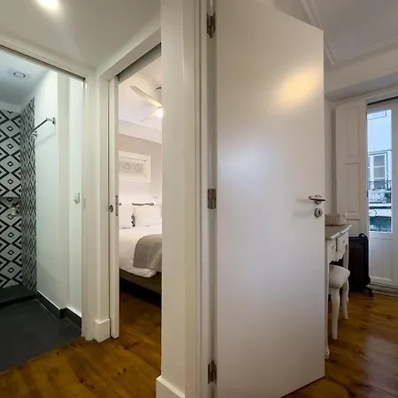 Olarias 2 Bedroom Perfect To Share Near The Castle 아파트 리스본
