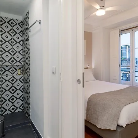 Apartment Olarias 2 Bedroom Perfect To Share Near The Castle *