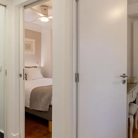 Apartment Olarias 2 Bedroom Perfect To Share Near The Castle Lisbon